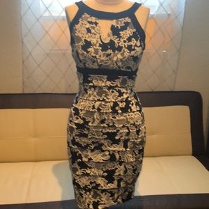 New WHBM Slimming B/W Collection tiered halter